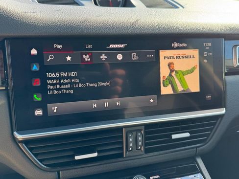 Used 2023 Porsche Cayenne S Platinum image 22