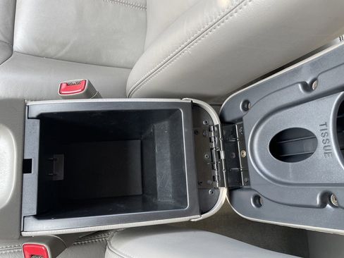 Used 2004 Chevrolet Impala SS w/ Preferred Equipment Group image 17