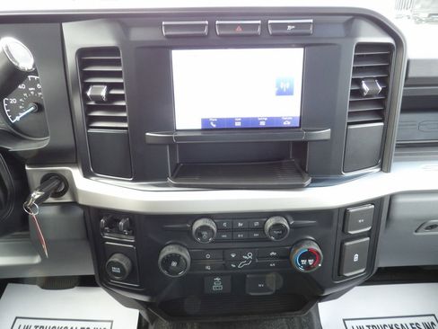 Used 2024 Ford F550 2WD Crew Cab Super Duty image 22