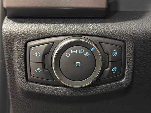 Used 2016 Ford F150 XLT w/ Equipment Group 302A Luxury AWD/4WD image 21