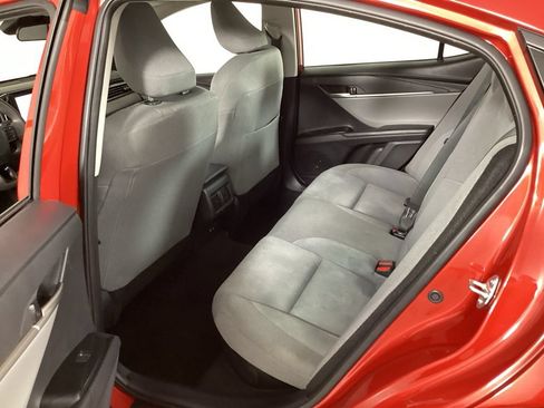 Used 2025 Toyota Camry LE FWD image 31