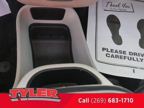 Used 2022 Chrysler Pacifica Touring-L FWD image 36