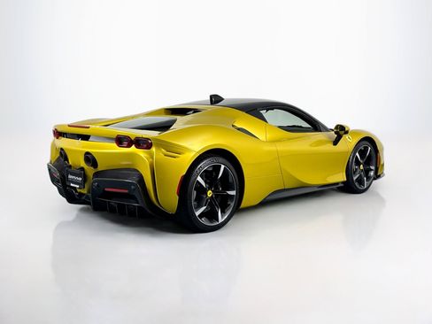 Used 2023 Ferrari SF90 Stradale AWD/4WD image 5