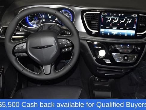 New 2026 Chrysler Pacifica Select w/ S Appearance Package FWD image 14