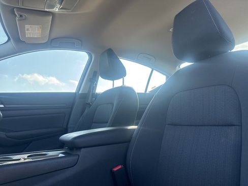 Certified 2025 Nissan Altima 2.5 SV image 40