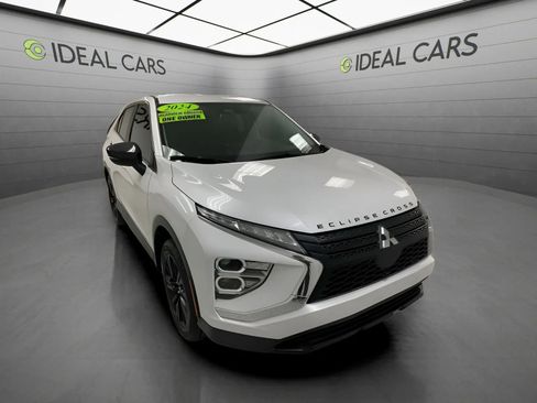 Used 2024 Mitsubishi Eclipse Cross LE AWD/4WD image 3