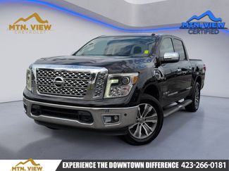 Used 2017 Nissan Titan SL video 1