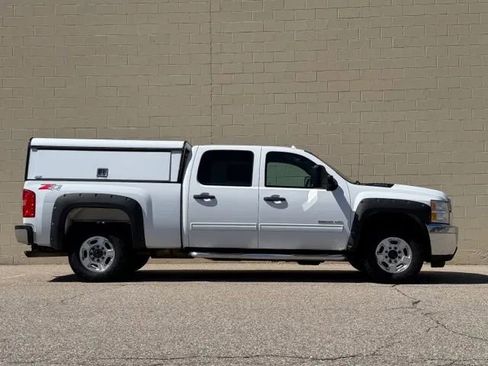 Used 2013 Chevrolet Silverado 2500 LT AWD/4WD image 32