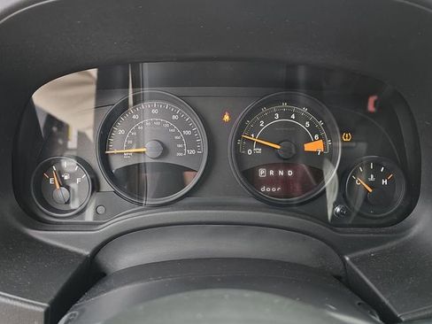 Used 2016 Jeep Patriot 75th Anniversary w/ Power Value Group image 19