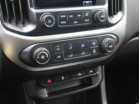 Used 2016 Chevrolet Colorado LT w/ LT Convenience Package AWD/4WD image 17