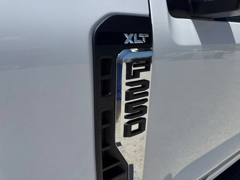 Used 2026 Ford F250 XLT AWD/4WD image 7