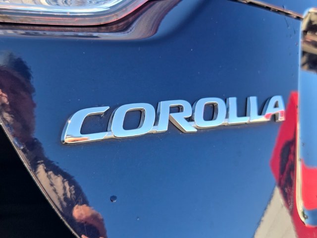 Used 2021 Toyota Corolla LE FWD image 13