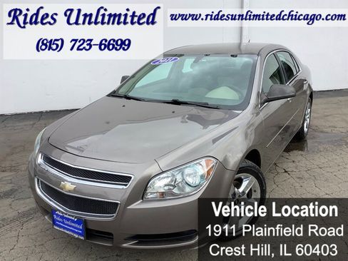 Used 2011 Chevrolet Malibu LS FWD image 2