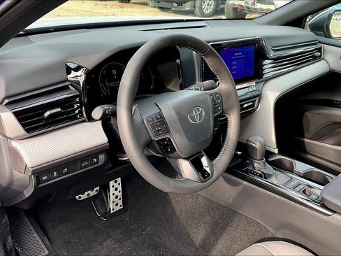 New 2026 Toyota Camry SE image 8