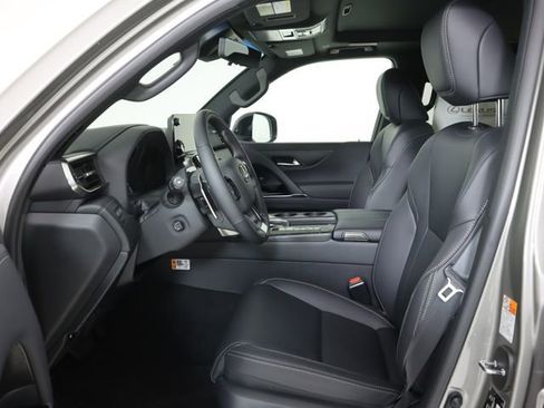 New 2026 Lexus LX 700h Luxury image 12