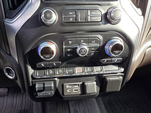 Used 2021 GMC Sierra 1500 SLT w/ X31 Off-Road Package image 23