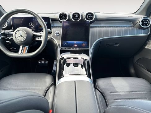 Used 2023 Mercedes-Benz GLC 300 4MATIC image 11