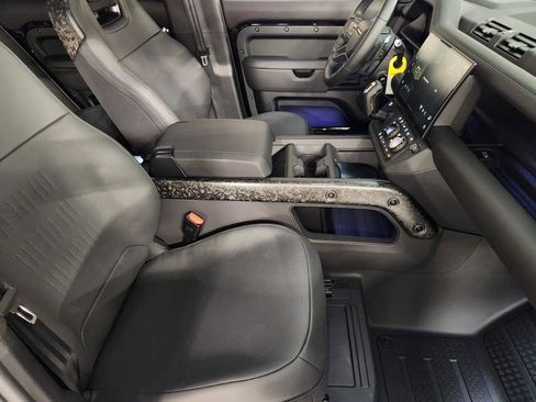 New 2026 Land Rover Defender 110 OCTA AWD/4WD image 6
