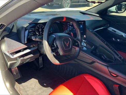 Used 2025 Chevrolet Corvette Stingray Coupe w/ 1LT image 16