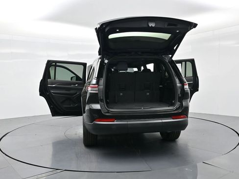 New 2025 Jeep Grand Cherokee L Limited w/ Black Appearance Package image 37