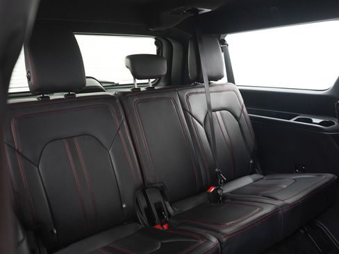 Used 2022 Ford Expedition Max Limited AWD/4WD image 13