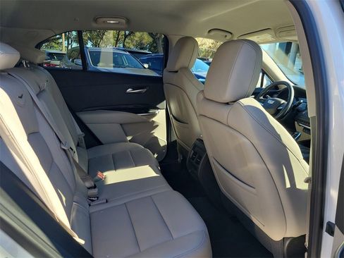 Used 2023 Cadillac XT4 Premium Luxury image 42