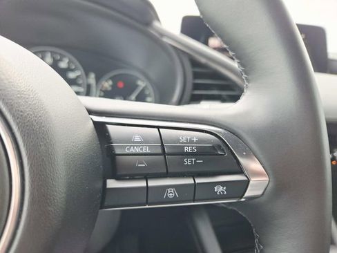 Certified 2025 MAZDA MAZDA3 Hatchback w/Premium Plus Pkg image 18