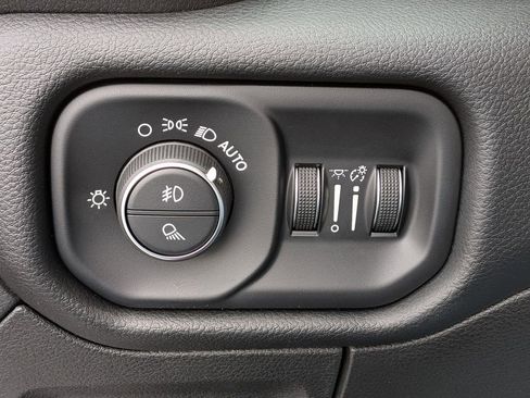 Used 2022 RAM 1500 Laramie image 27