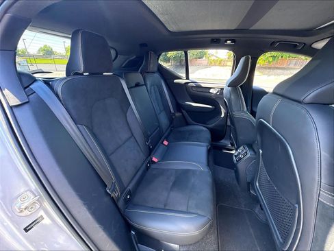 Used 2023 Volvo XC40 Recharge Ultimate AWD/4WD image 30