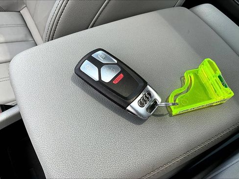 Used 2025 Audi A5 2.0T Premium Plus AWD/4WD image 37
