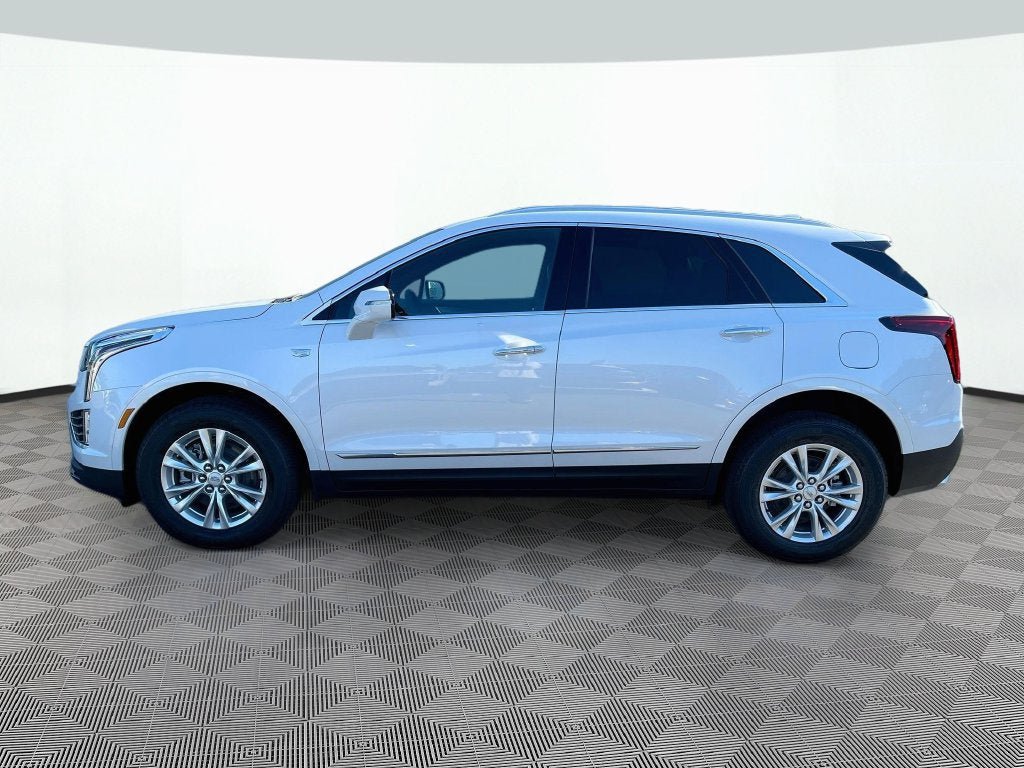 New 2026 Cadillac XT5 Luxury w/ LPO, Floor Liner Package AWD/4WD image 8