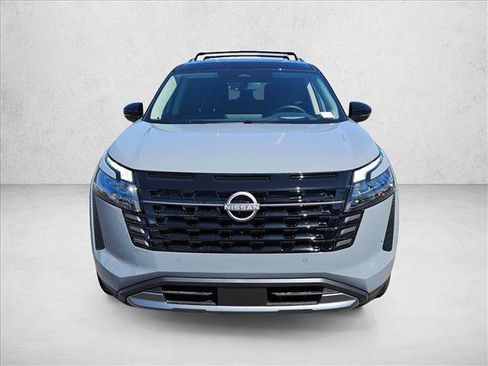 New 2026 Nissan Pathfinder Platinum image 6