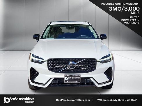 Used 2023 Volvo XC60 T8 Plus image 27