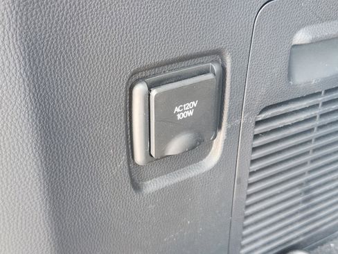 Used 2023 Lexus LX 600 4WD w/ Accessory Package (Z1) image 33