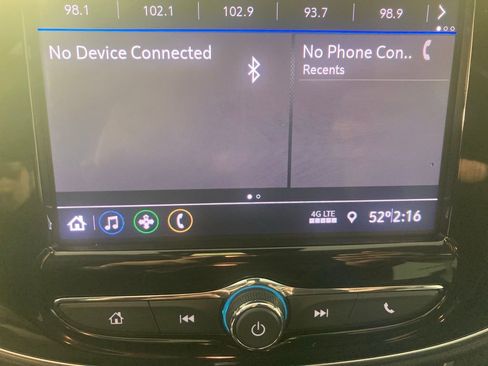 Used 2020 Chevrolet Trax Premier image 3