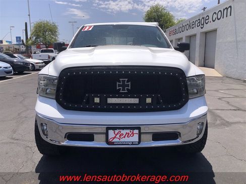 Used 2017 RAM 1500 Big Horn RWD image 3