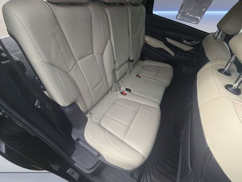 Used 2023 Subaru Ascent Limited image 18