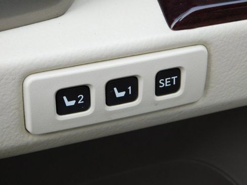 Used 2017 Lexus GX 460 image 30