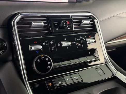 Used 2025 Nissan Armada SL w/ Captain's Chari Seat Package image 21