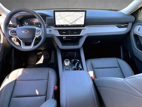 New 2026 Ford Explorer Active w/ Active Comfort Package image 5