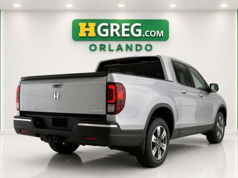 Used 2017 Honda Ridgeline RTL-T image 6