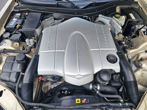 Used 2008 Chrysler Crossfire Limited RWD image 17