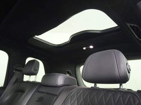 Certified 2023 BMW X7 xDrive40i w/ Premium Package image 17