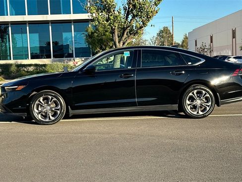 Used 2023 Honda Accord EX image 7