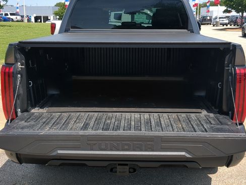 Used 2022 Toyota Tundra SR5 w/ SR5 Premium Package AWD/4WD image 23