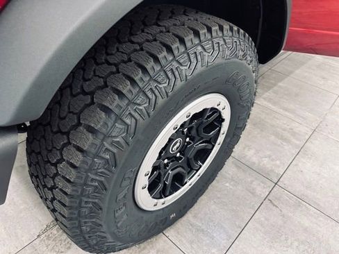 New 2025 Ford Bronco Badlands image 47