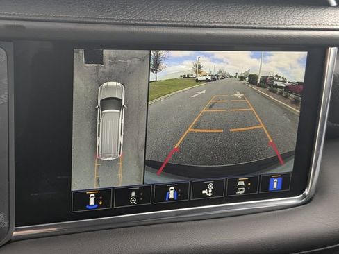 Used 2023 GMC Yukon Denali image 24