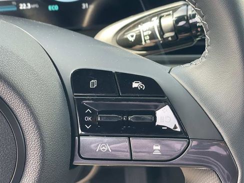 New 2026 Hyundai Elantra Limited FWD image 9