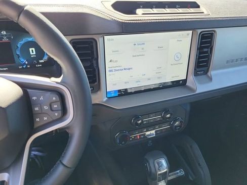New 2025 Ford Bronco Outer Banks w/ Sasquatch Package image 12