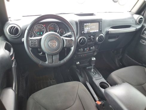 Used 2018 Jeep Wrangler Unlimited Sport S image 11